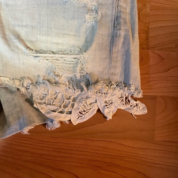 American Eagle denim shorts - Picture 5 of 6